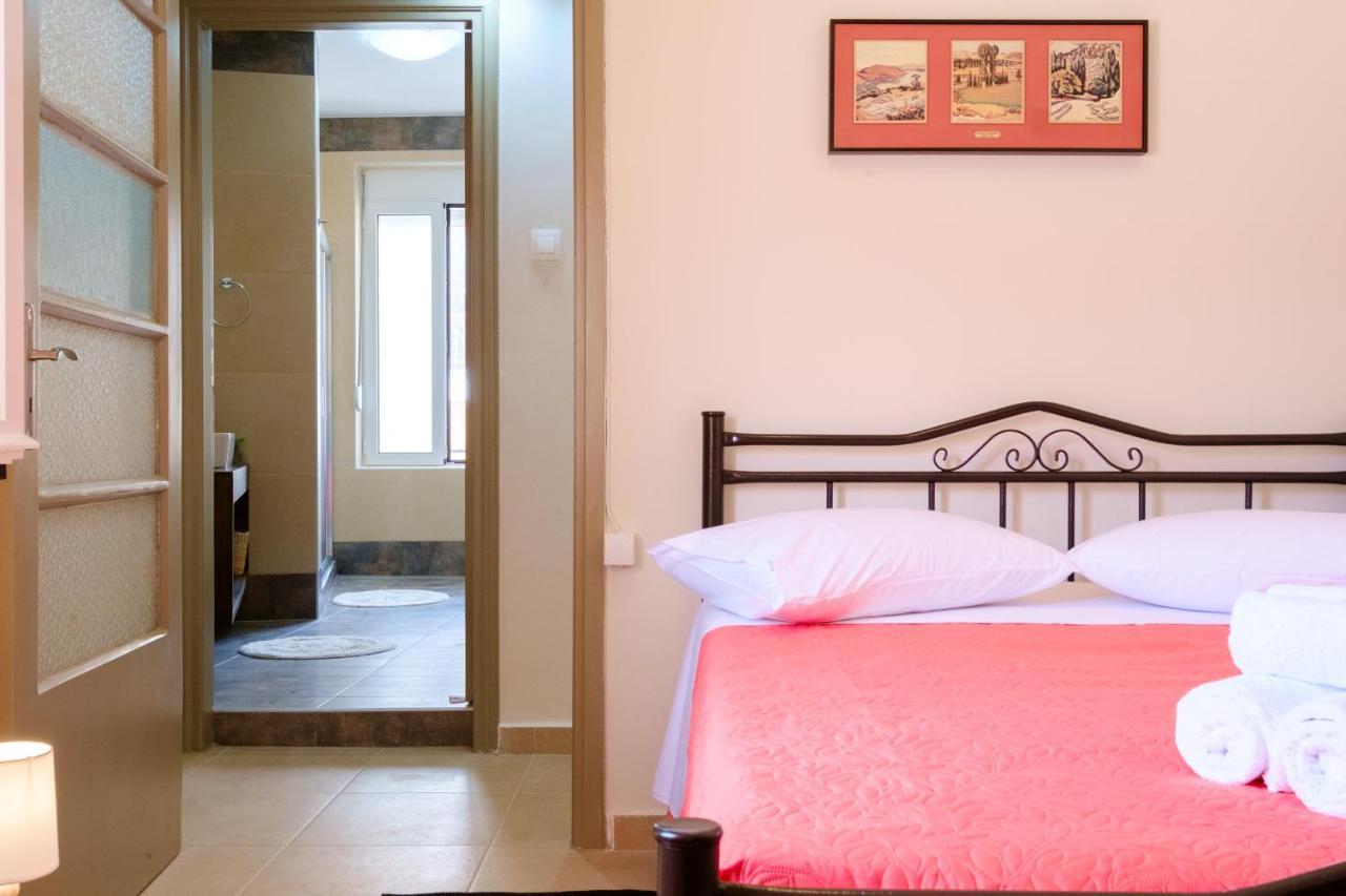 Home With Courtyard In Beating Heart Of Old Town! Chania  Exterior photo