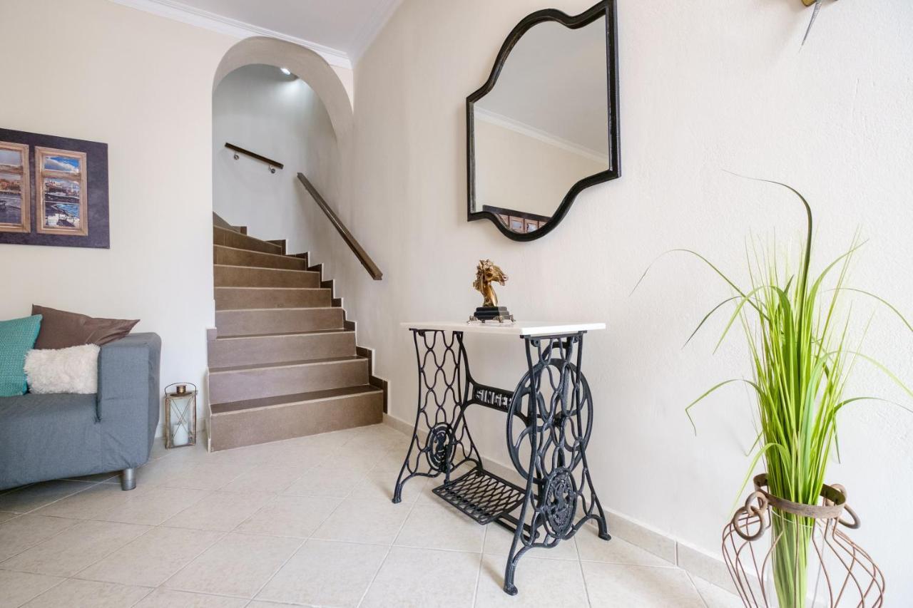 Home With Courtyard In Beating Heart Of Old Town! Chania  Exterior photo
