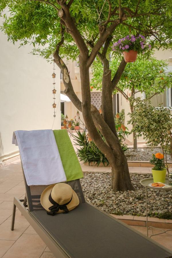 Home With Courtyard In Beating Heart Of Old Town! Chania  Exterior photo